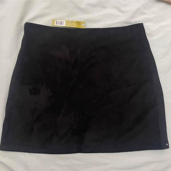 Gianni Bini embroidered faux suede mini skirt - Picture 6 of 6